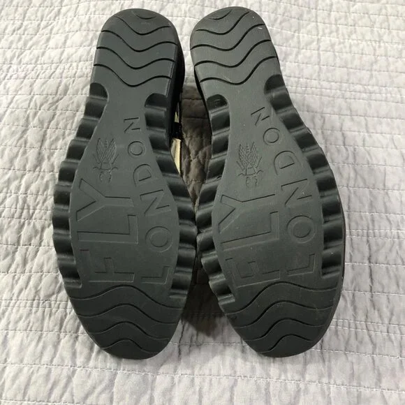 Fly London Wedge Size 41 EU 10 US Yadi Interwoven Straps Peep Toe Black Patent - Picture 11 of 13